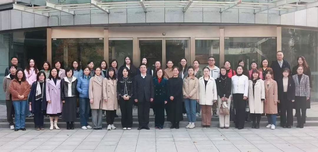 北京经济技术职业学院学子在“中国教育电视台·外研社杯”职场英语挑战赛中取得全国一等奖